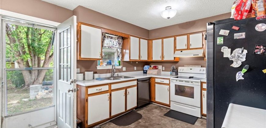Homes for Sale in Kearney, MO 64060 | 1407  Rose Street