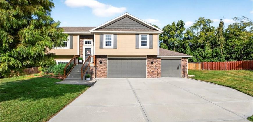 Homes for Sale in Riverside, MO 64150 | 3412 NW 50th Street