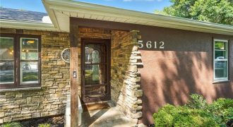 Homes for Sale in Kansas City, MO 64151 | 5612 N Amoret Avenue