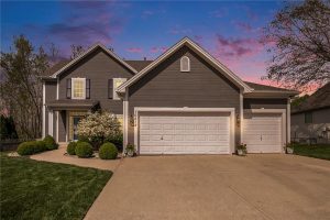 10612-NE-102ND-Terrace-mls-2572060-image-1