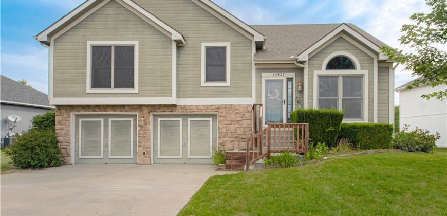 Homes for Sale in Kansas City, MO 64155 | 10927 N Madison Avenue