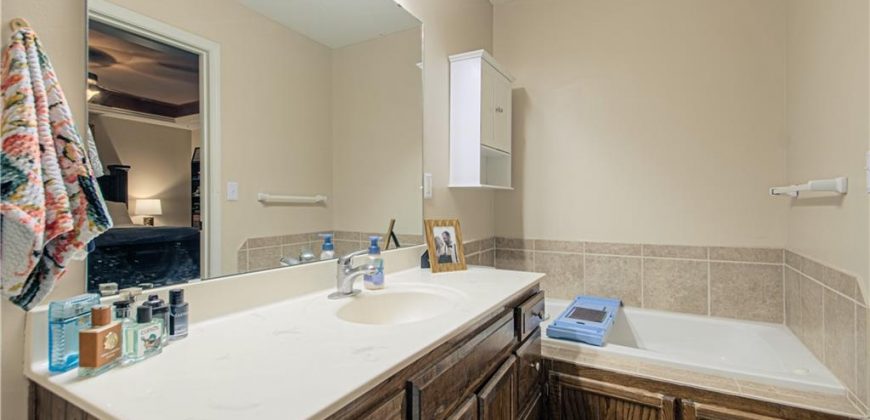 Homes for Sale in Kansas City, MO 64155 | 10927 N Madison Avenue