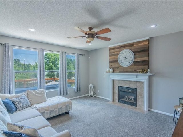 Homes for Sale in Kansas City, MO 64119 | 7911 N POPLAR Court