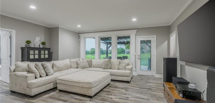 Homes for Sale in Kansas City, MO 64155 | 10134 N Montgall Avenue