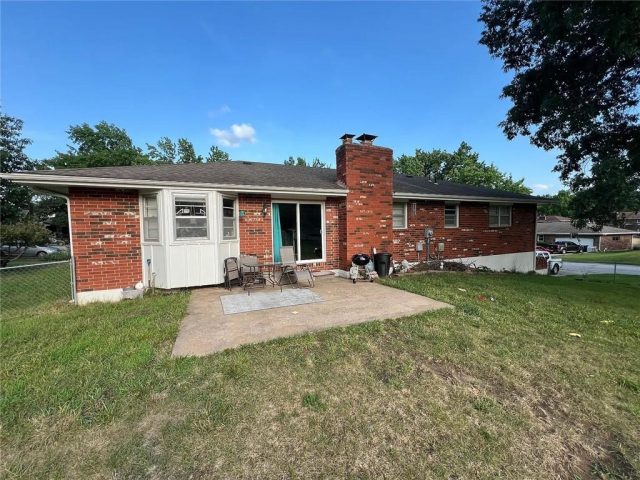 Homes for Sale in Kansas City, MO 64118 | 7802 N Wayne Avenue