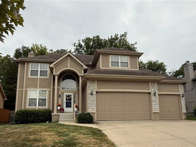 Homes for Sale in Kansas City, MO 64152 | 8123 NW 80 Street