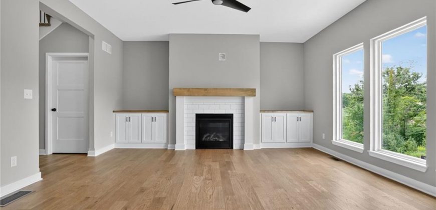 Homes for Sale in Parkville, MO 64152 | 16255  Giorgia Street