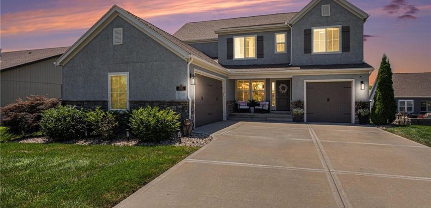 Homes for Sale in Kansas City, MO 64157 | 8630 N Farley Avenue
