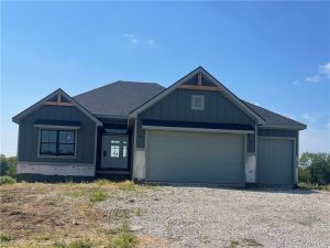 12160-N-Tracy-Avenue-mls-2567366-image-1