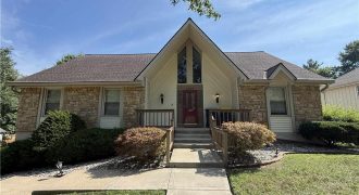 Homes for Sale in Kansas City, MO 64118 | 1305 NE 79th Street