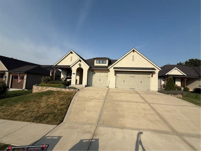 Homes for Sale in Kearney, MO 64060 | 1830  Falcon Court
