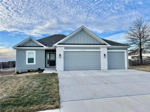 1973--Longview-Drive-mls-2542258-image-1