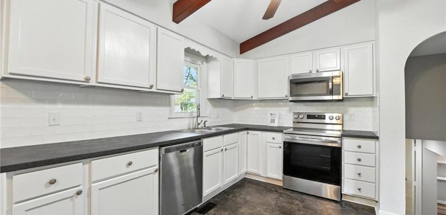 Homes for Sale in Kansas City, MO 64152 | 7002 NW 72nd Terrace