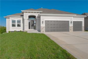 9808-N-Laurel-Avenue-mls-2572284-image-1