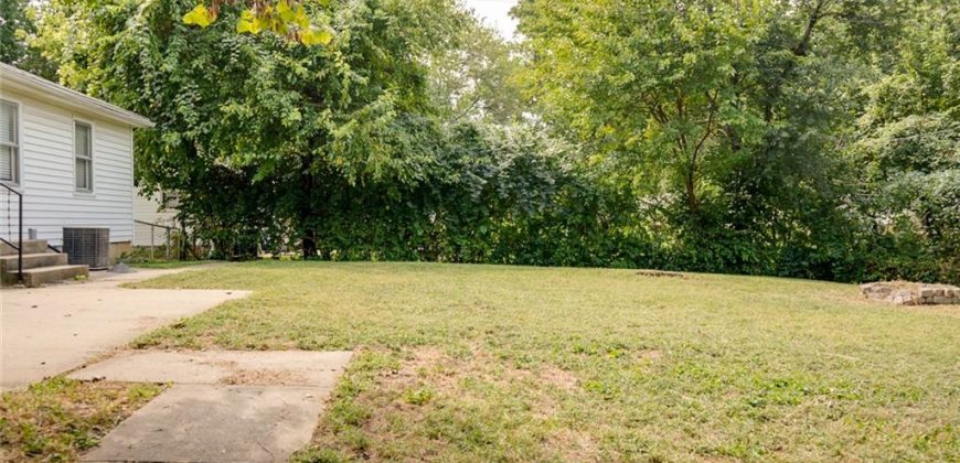 Homes for Sale in Kansas City, MO 64117 | 4246 N Lister Avenue