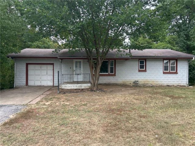 Homes for Sale in Kansas City, MO 64155 | 8911  Sammy Lane