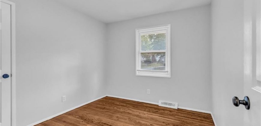 Homes for Sale in Kansas City, MO 64118 | 1620 NW 66th Terrace