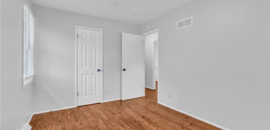 Homes for Sale in Kansas City, MO 64118 | 1620 NW 66th Terrace