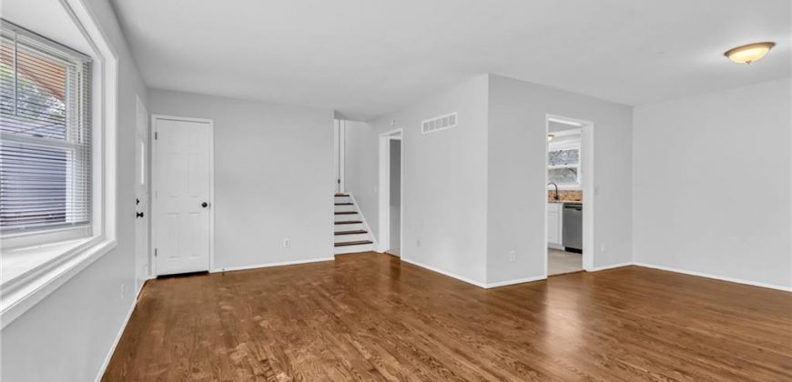 Homes for Sale in Kansas City, MO 64118 | 1620 NW 66th Terrace