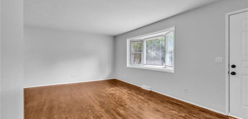 Homes for Sale in Kansas City, MO 64118 | 1620 NW 66th Terrace