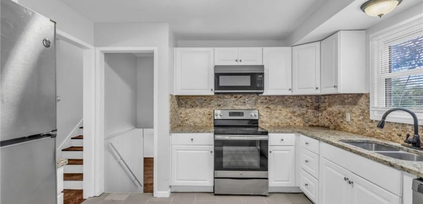 Homes for Sale in Kansas City, MO 64118 | 1620 NW 66th Terrace
