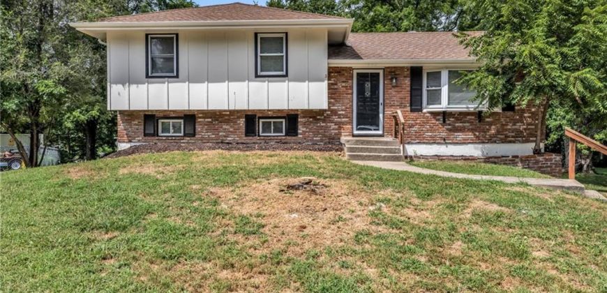 Homes for Sale in Kansas City, MO 64118 | 1620 NW 66th Terrace