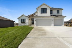 13703--Clover-Court-mls-2574876-image-1