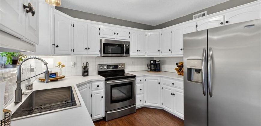 Homes for Sale in Kansas City, MO 64118 | 246 NE 82nd Street