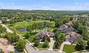 Homes for Sale in Parkville, MO 64152 | 6420 N National Drive