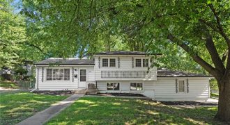 Homes for Sale in Gladstone, MO 64118 | 1601 NE 62nd Terrace