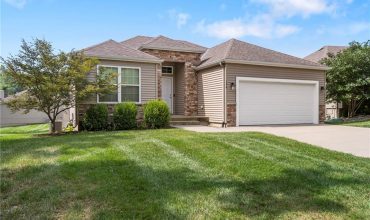 Homes for Sale in Liberty, MO 64068 | 194  Camelot Drive