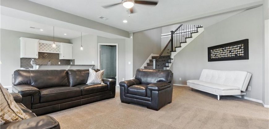 Homes for Sale in Parkville, MO 64152 | 9649  Apple Blossom Lane