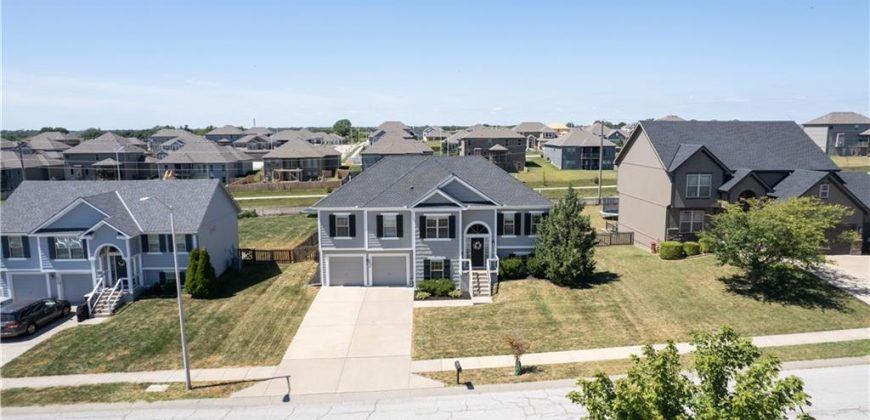 Homes for Sale in Kansas City, MO 64157 | 10930 N Randolph Avenue