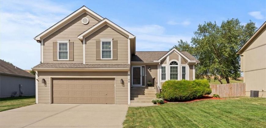 Homes for Sale in Kansas City, MO 64155 | 9128 N Mulberry Avenue