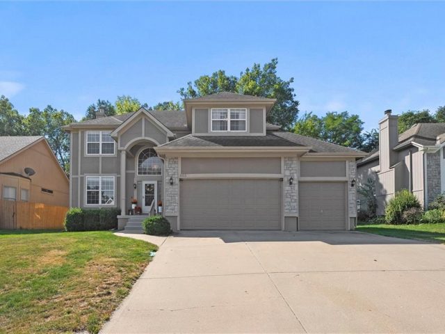 Homes for Sale in Kansas City, MO 64152 | 8123 NW 80 Street