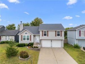 11208-N-Central-Street-mls-2574335-image-1
