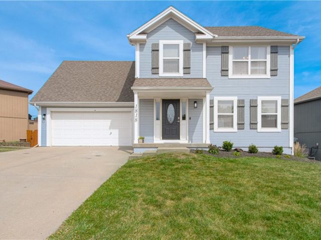Homes for Sale in Kearney, MO 64060 | 1818  Lauren Lane