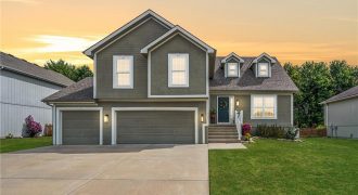 Homes for Sale in Kearney, MO 64060 | 905  Crestridge Drive