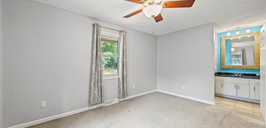 Homes for Sale in Kansas City, MO 64151 | 5026 NW Woody Creek Lane
