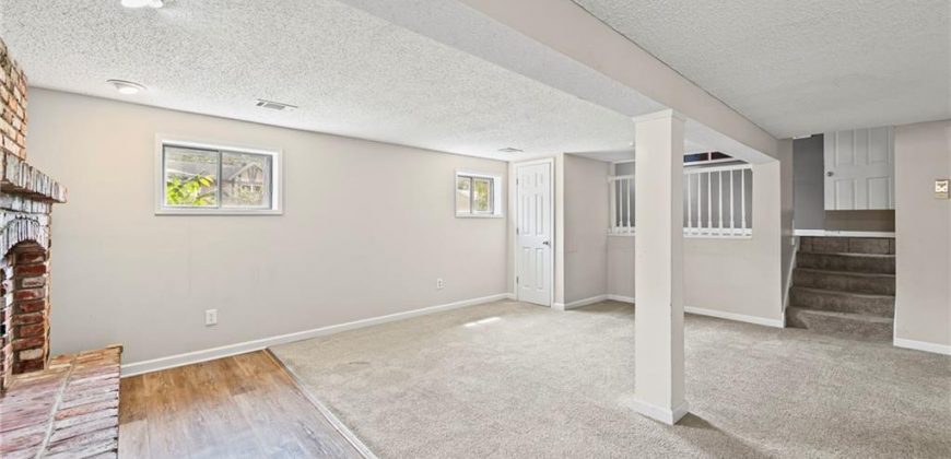 Homes for Sale in Kansas City, MO 64151 | 5026 NW Woody Creek Lane