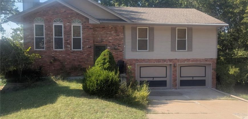 Homes for Sale in Kansas City, MO 64151 | 5826 N Delta Avenue