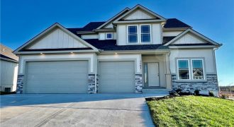 Homes for Sale in Liberty, MO 64068 | 2189  Longview Drive