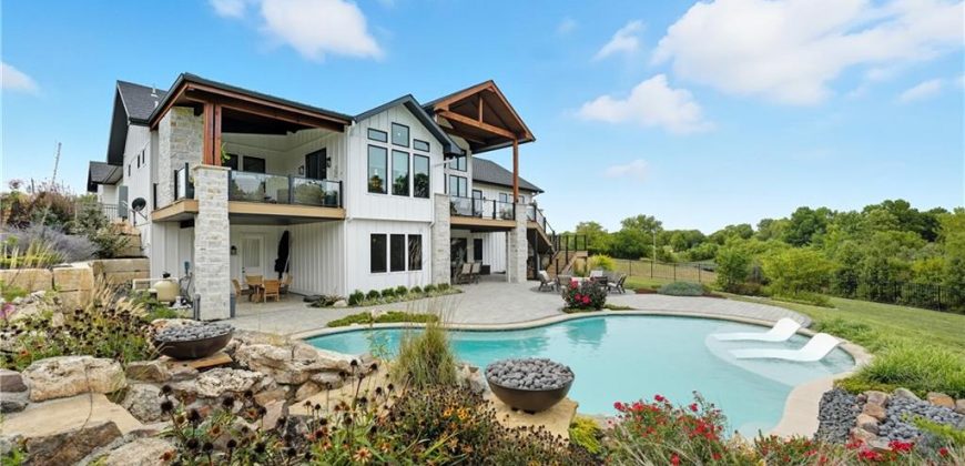Homes for Sale in Liberty, MO 64068 | 10615  Lancaster Road