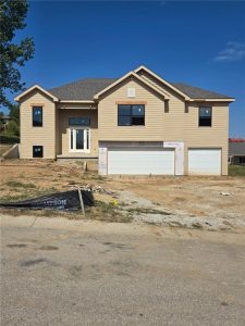 19100--Library-Drive-mls-2575353-image-1