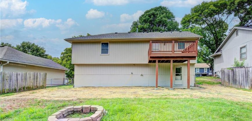 Homes for Sale in Kansas City, MO 64155 | 10119 N WYANDOTTE Street