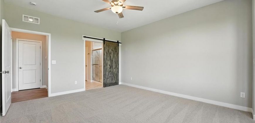 Homes for Sale in Kansas City, MO 64154 | 9702 N Amoret Avenue