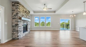Homes for Sale in Kansas City, MO 64154 | 9702 N Amoret Avenue