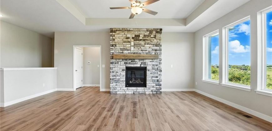 Homes for Sale in Kansas City, MO 64154 | 9702 N Amoret Avenue