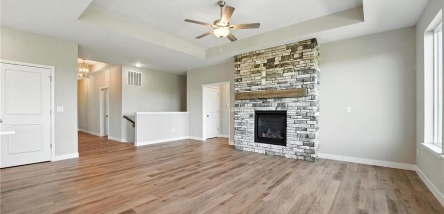 Homes for Sale in Kansas City, MO 64154 | 9702 N Amoret Avenue