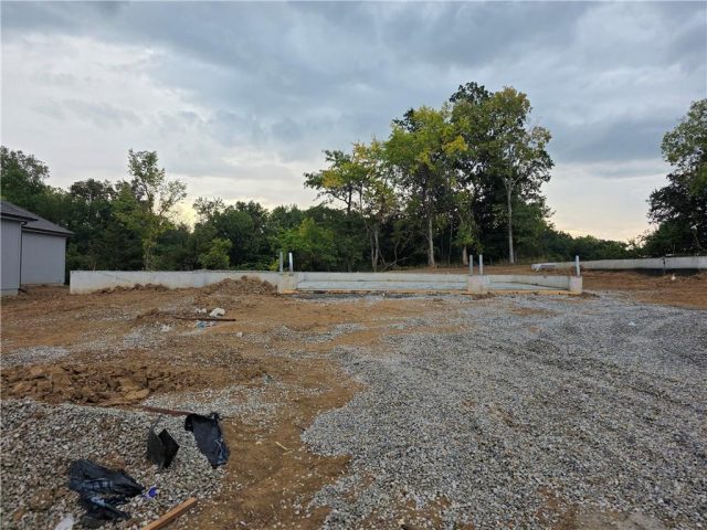 Homes for Sale in Kansas City, MO 64154 | 9335 N Belton Avenue